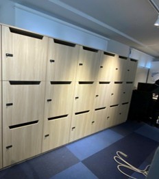 効率的な収納システムとオフィス什器